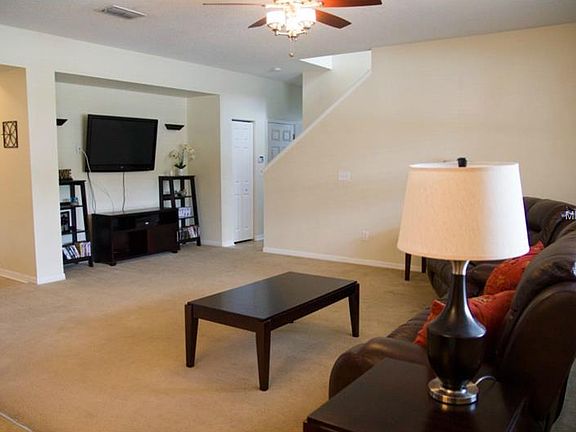 4th image of 7109 Bridgeview Dr