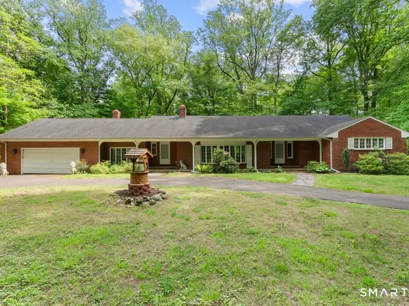 12 Jenick Lane, Woodbridge, CT 06525