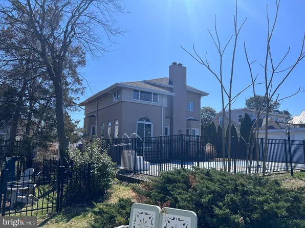 20 Granada Rd, Pasadena, MD 21122