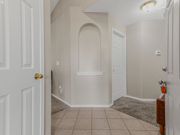 4th image of 5601 NE 85th Ave