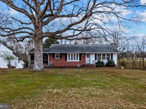 12605 Five Mile Rd, Fredericksburg, VA 22407