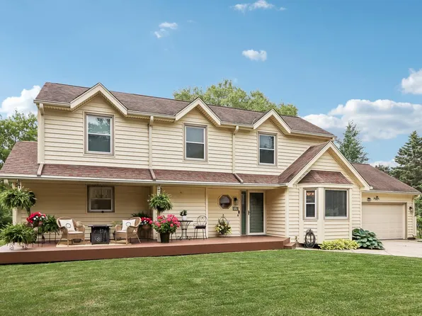W61N840 Arbor DRIVE, Cedarburg, WI 53012