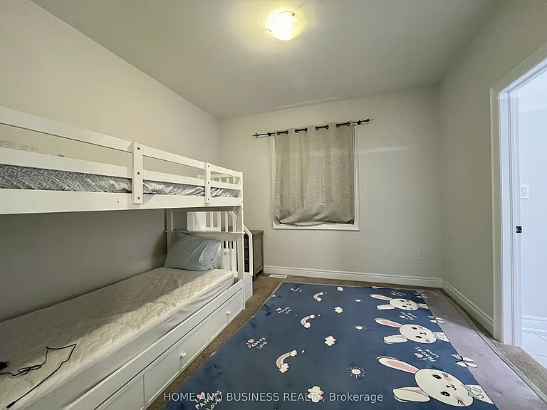 152 Marvin Ave — Photo 33