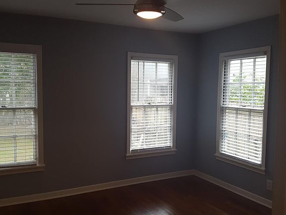 4th image of 2713 La Mesa Dr