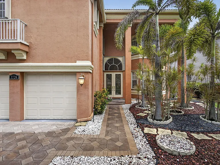 1724 Annandale Cir — Photo 7
