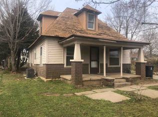 1106 W Cave Springs Ave, El Dorado, KS 67042