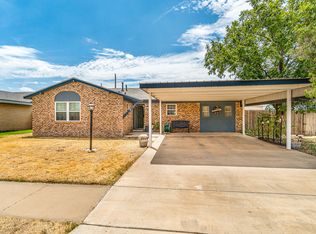 1307 W 32nd St, Plainview, TX 79072