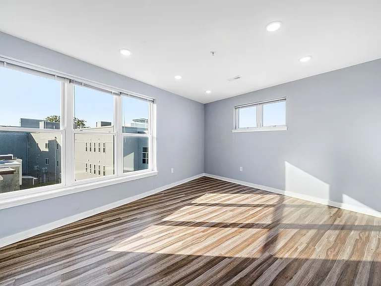 1352 N 27th St - DPD 4676 Pyramid — Photo 18