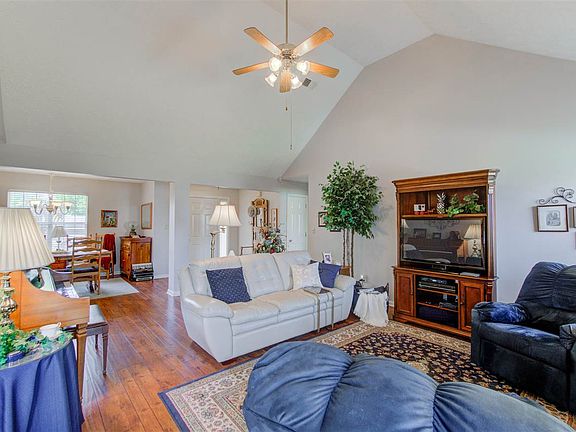 5th image of 508 Gettysburg Dr