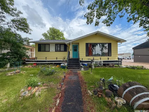 336 2nd STREET W, Shaunavon, SK S0N 2M0