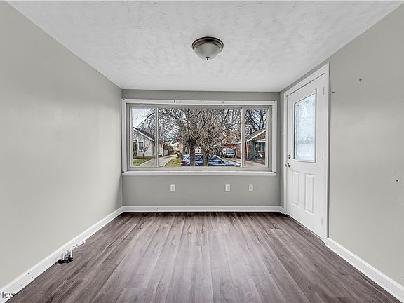 3rd image of 5733 Longwood Ave