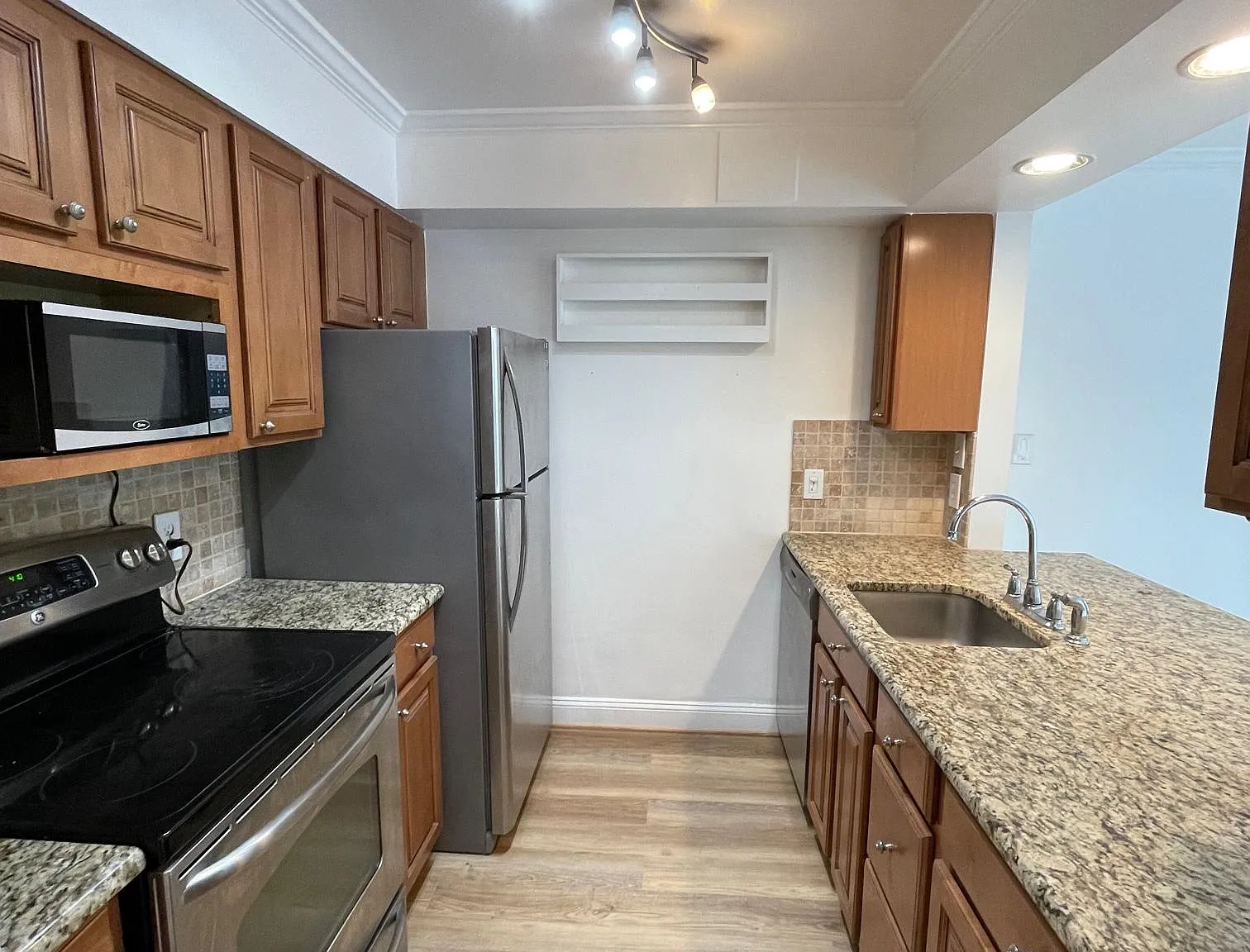 1 bed, 604 sqft, $2,650 — Photo 2
