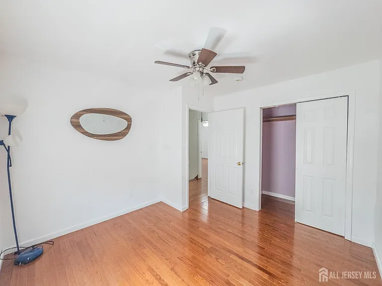 105R Lowell St — Photo 16