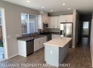 2135 Dennis Ln, Santa Rosa, CA 95403