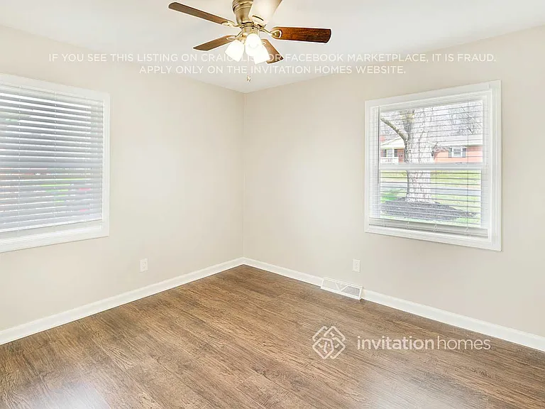 4240 Winedale Ln — Photo 20