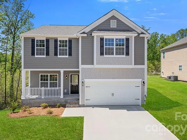 162 Marathon Ln, Candler, NC 28715