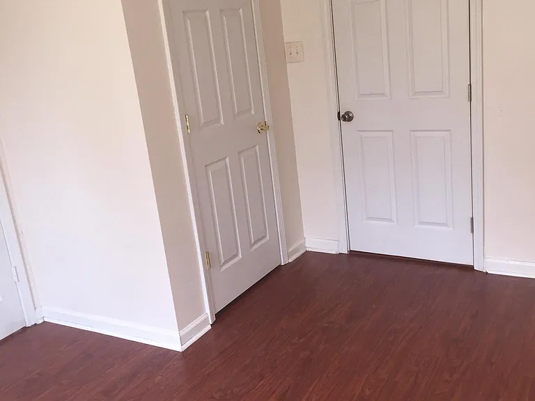 1002 Martin St SE #C — Photo 11