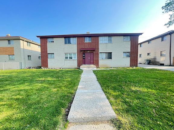 5th image of 8924 W Carmen Ave #4
