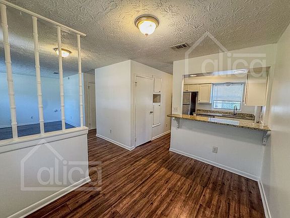4th image of 4448 Jade Dr E
