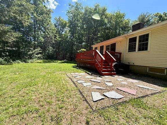 4th image of 37 Pine Ridge Drive