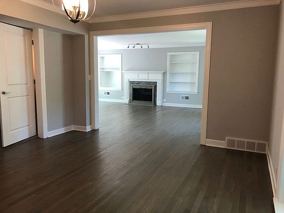 5th image of 930 Harvard Ct