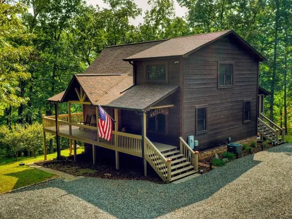 315 Bailey Farm Dr, Mineral Bluff, GA 30559