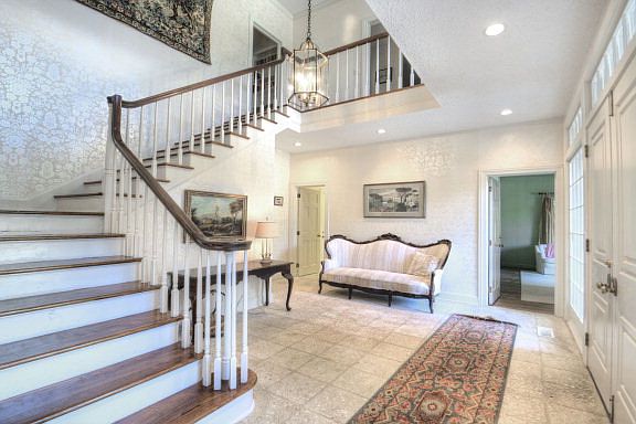 2nd image of 375 Elizabeth Lane. (cottage #371)