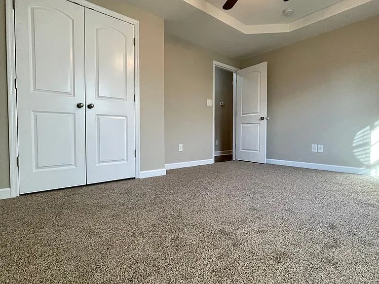 308 Sinclair Ln — Photo 16
