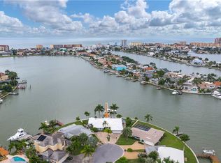 499 Bath Club Blvd N, North Redington Beach, FL 33708