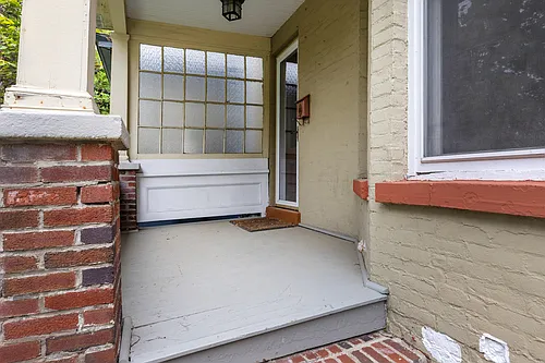 355 W Clinton St #1 Photo 1