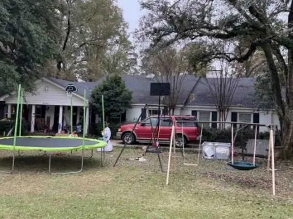 411 Parsons Ave, Bastrop, LA 71220