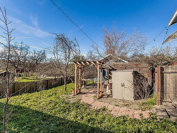 5th image of 34664 Wilson Rd