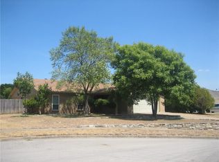 104 Hillbrook Ct, Benbrook, TX 76126