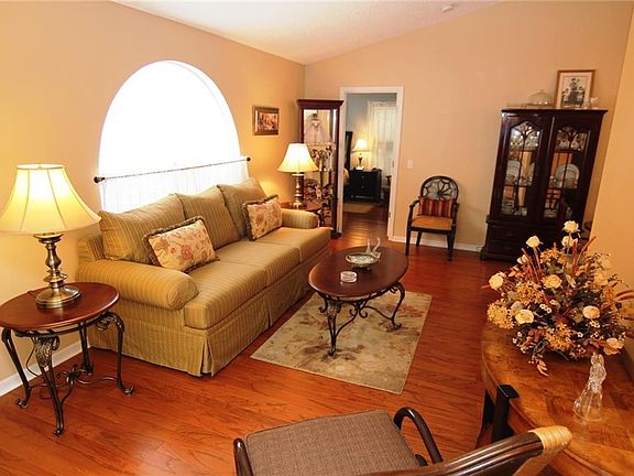 3rd image of 523 Fort Smith Blvd