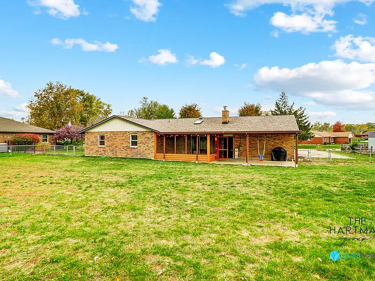 2200 Matrena Dr — Photo 33