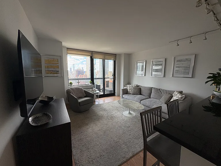 300 E 62nd St #2301 — Photo 6