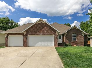 3055 W Augusta Hills St, Springfield, MO 65803