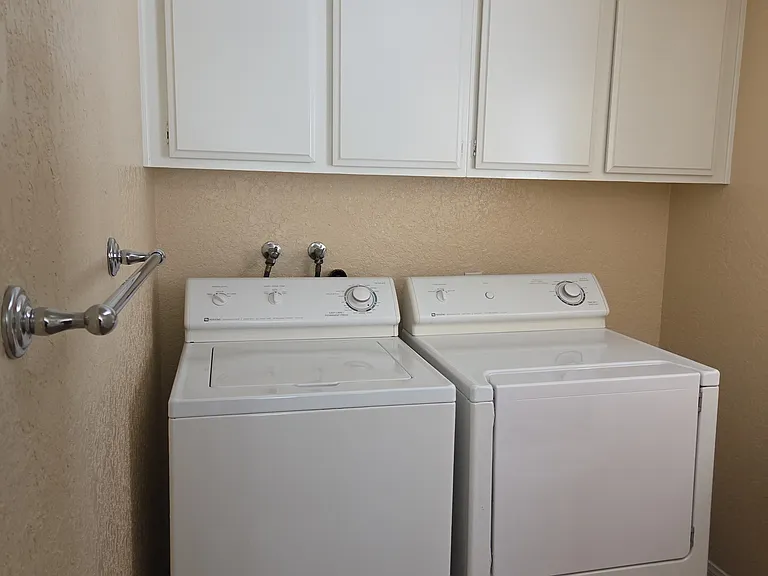 112 Rockledge Ln — Photo 9