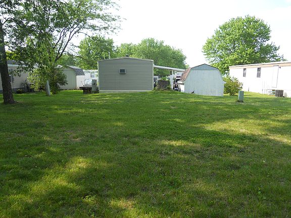 Nice size back yard