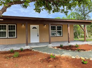 656 Pleasant Valley Rd, Merlin, OR 97532