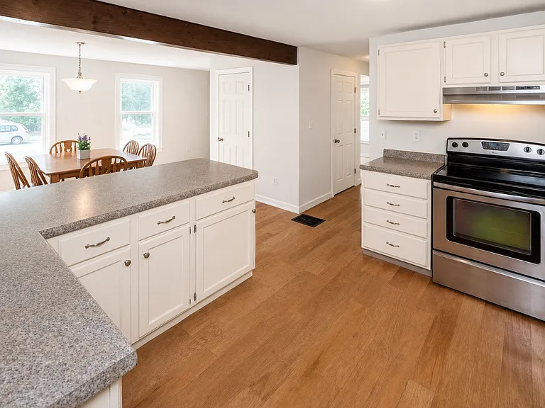 50 Buttonwood Rd — Photo 2