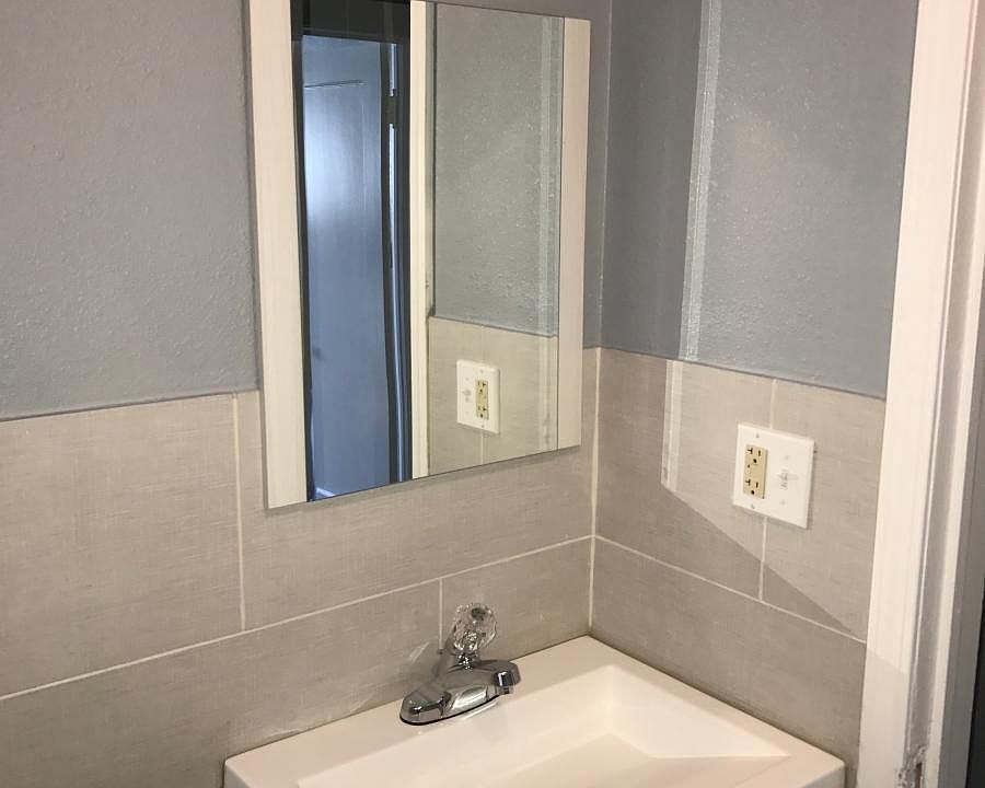 1st image of 5034 W 21st St #2