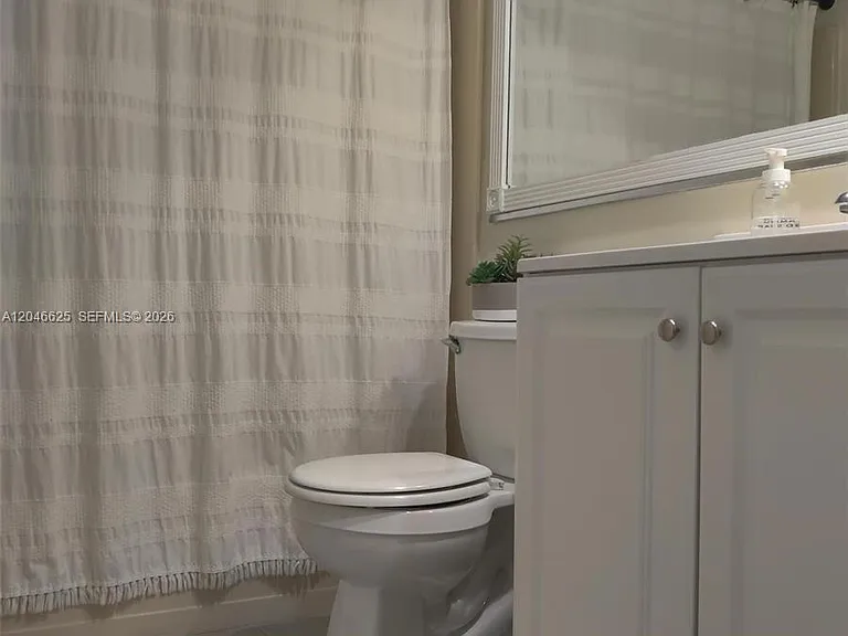 300 E Club Cir #108 — Photo 21