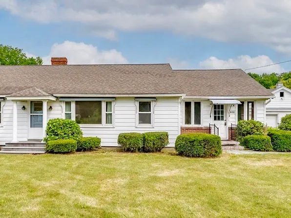 230 Russell St, Hadley, MA 01035