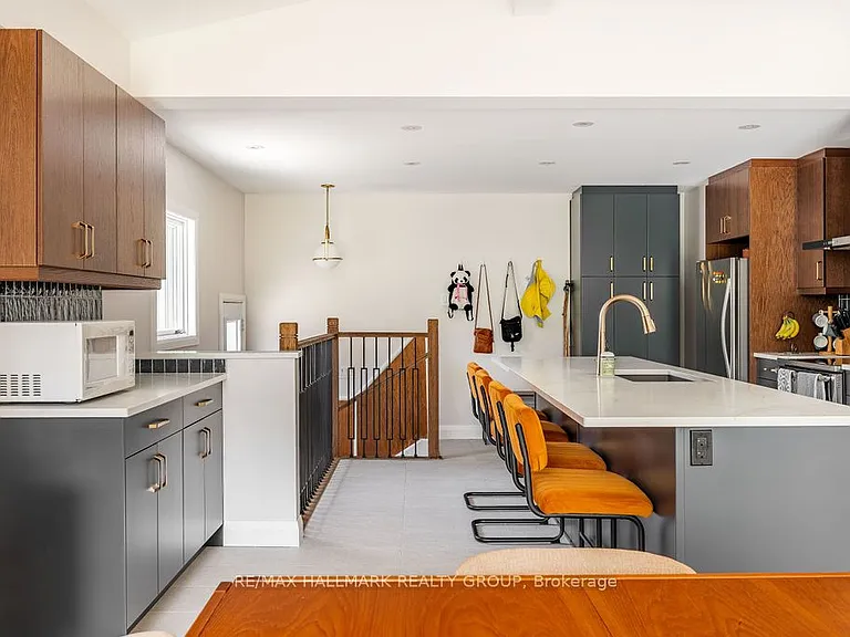 199 Lennox Park Ave — Photo 10