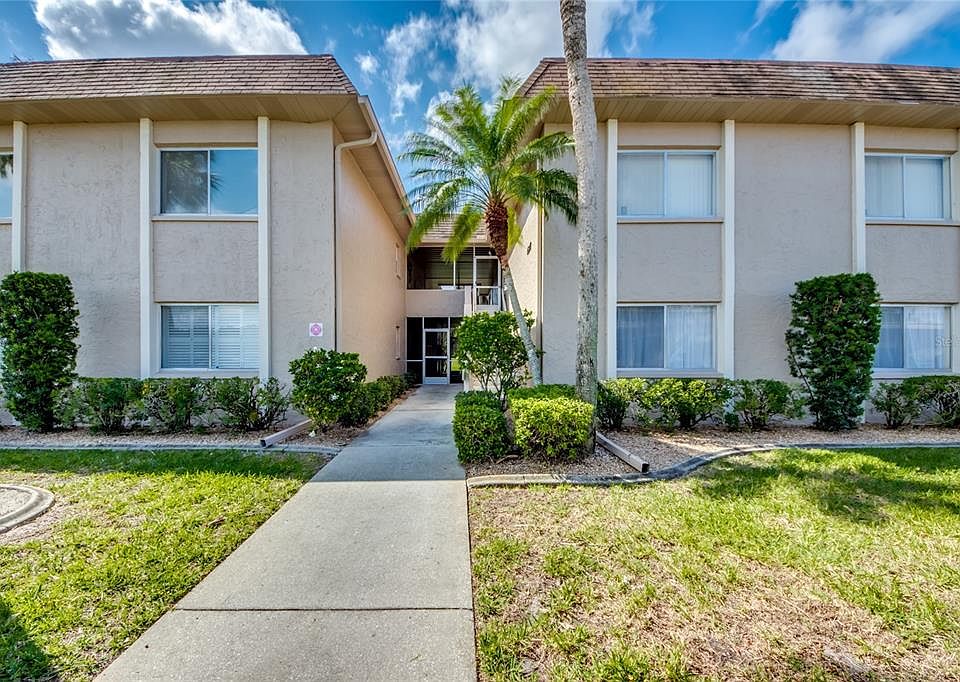 1st image of 1697 Golf Club Dr APT 6