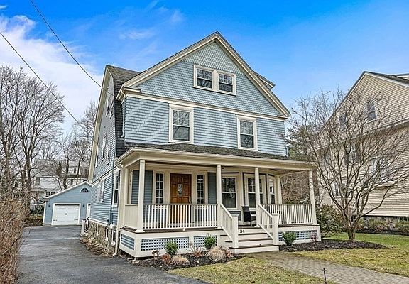 2nd image of 34 Glen Rd