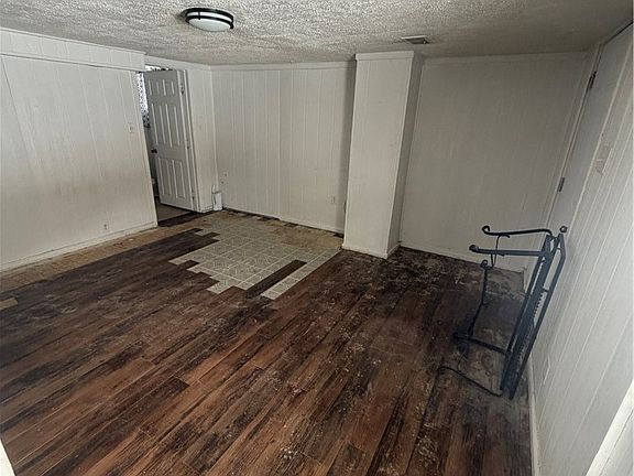 4th image of 55030 National Rd