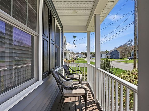 4th image of 114 Run Brook Cir