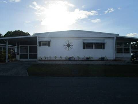 2nd image of 1510 Ariana St #91